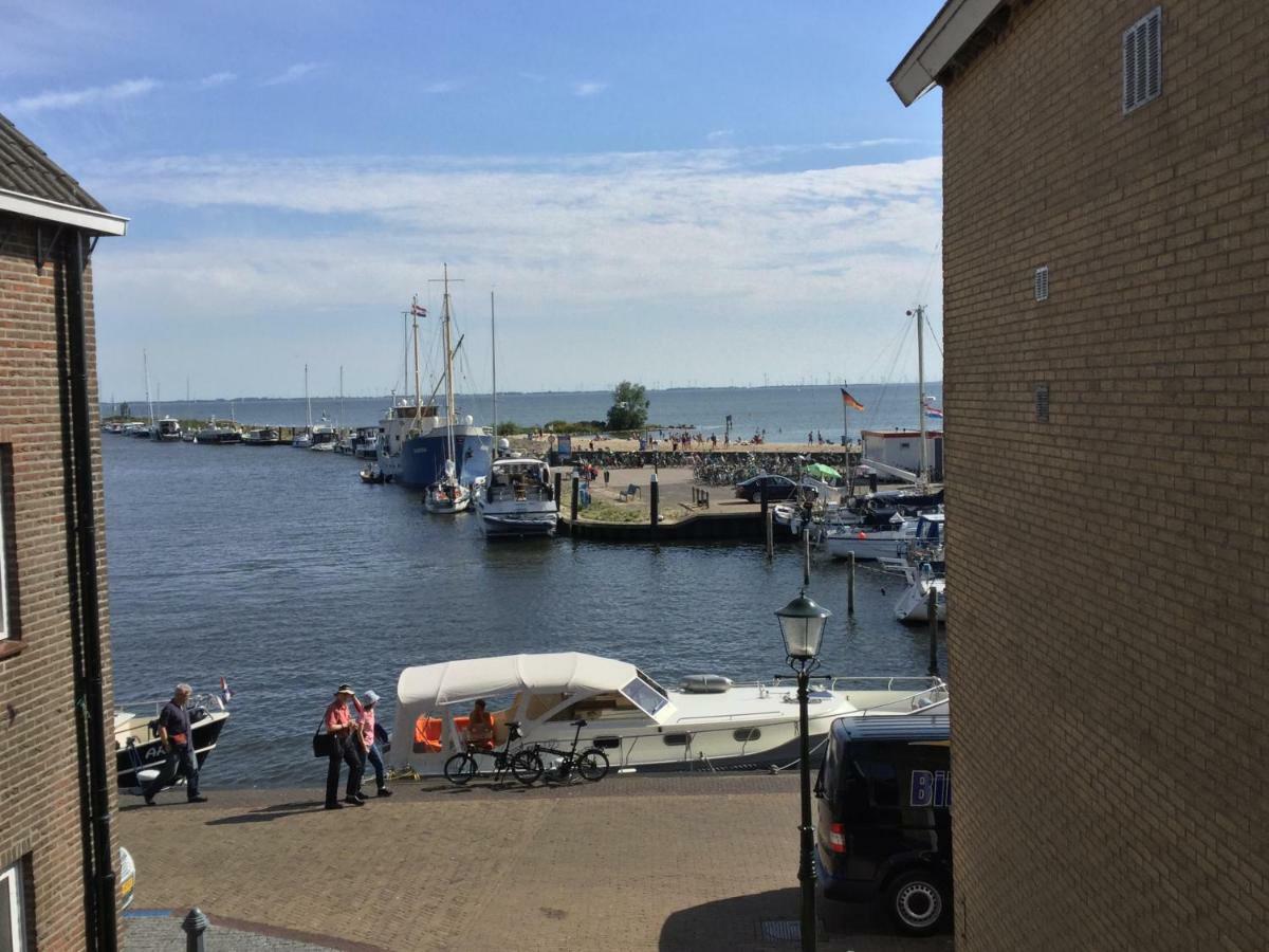 Bed & Breakfast De Roos Urk Exterior photo